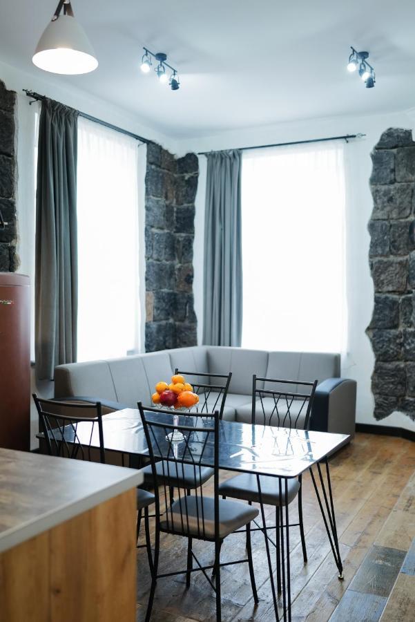 Aros Apartment Gjoumri Kültér fotó