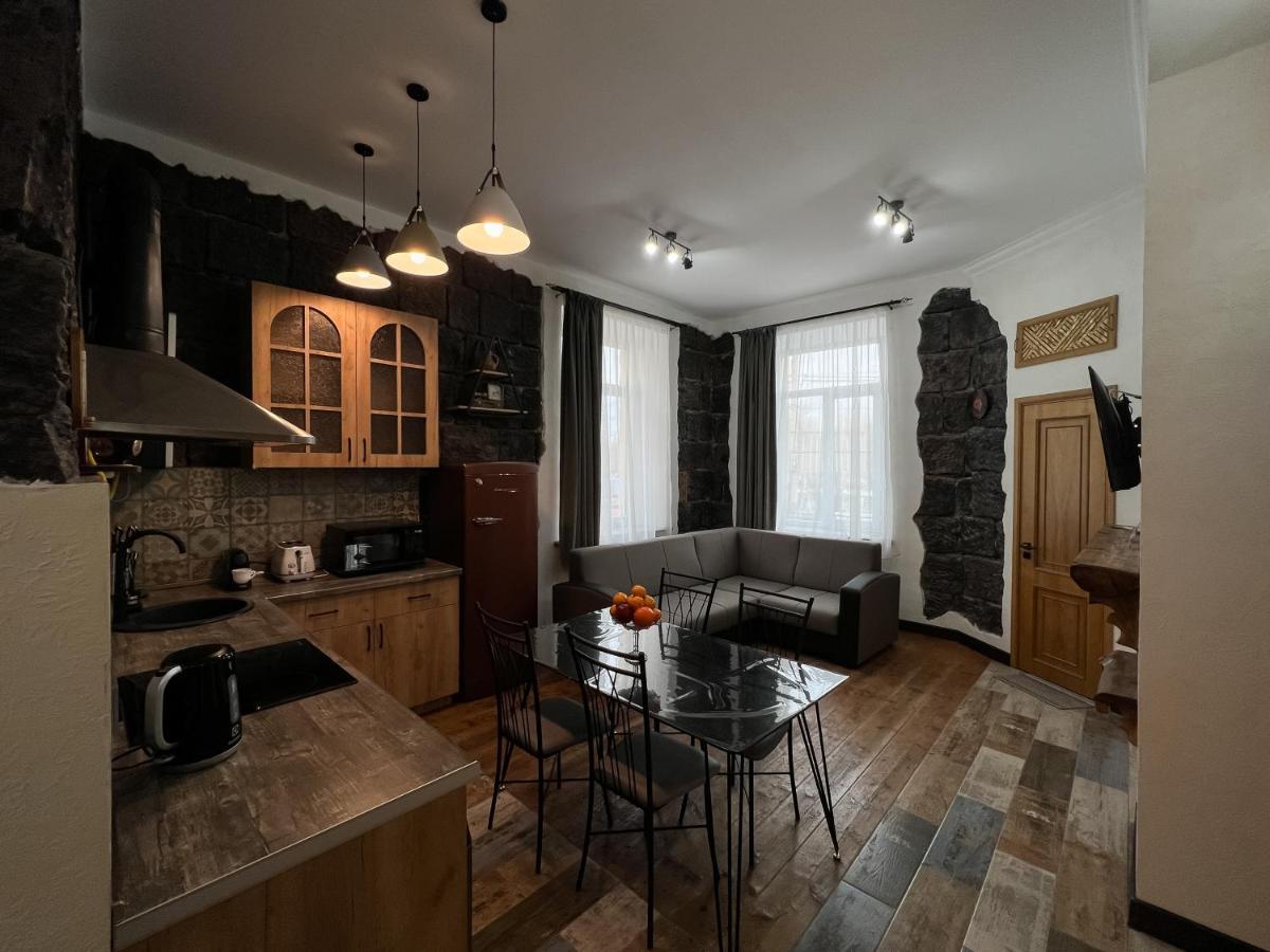 Aros Apartment Gjoumri Kültér fotó